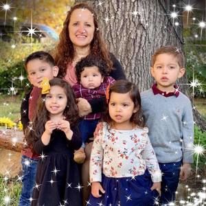 Meet your Posher, Elvia